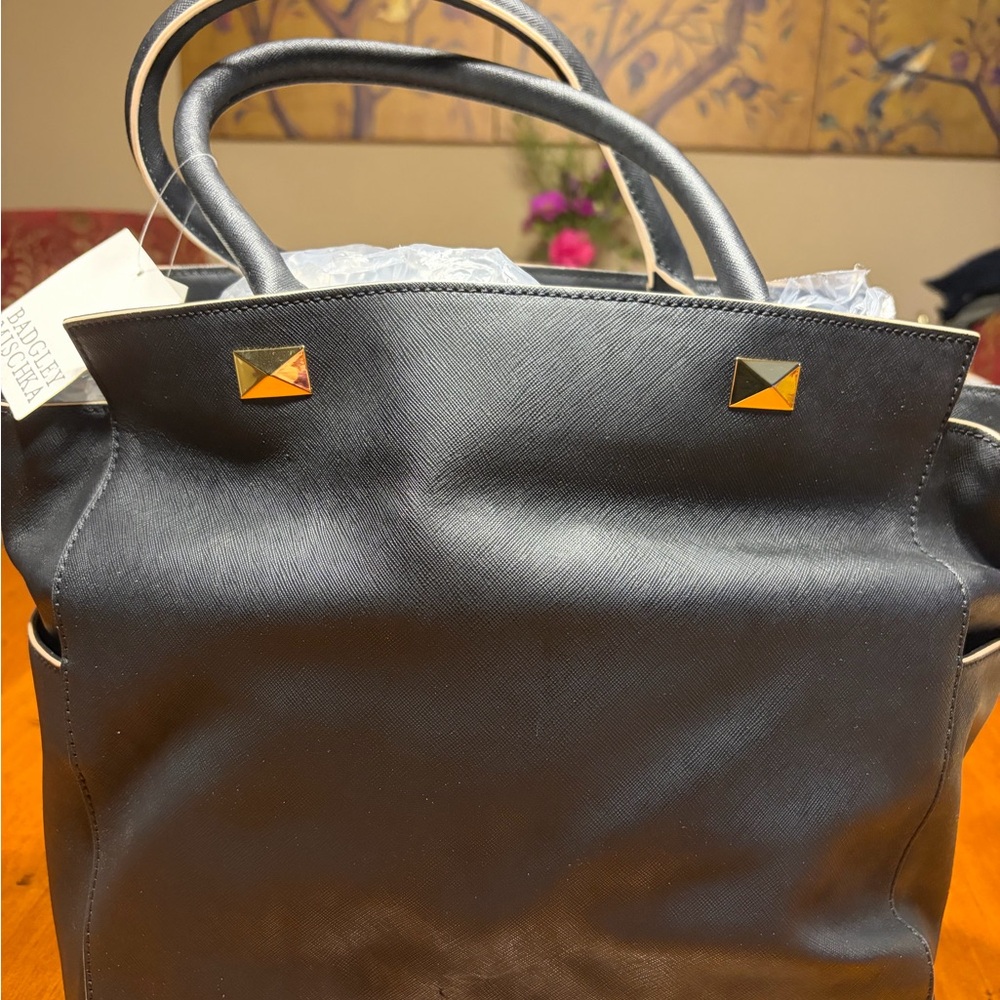 NWT Elegant Black Badgley Mischka Tote/Handbag